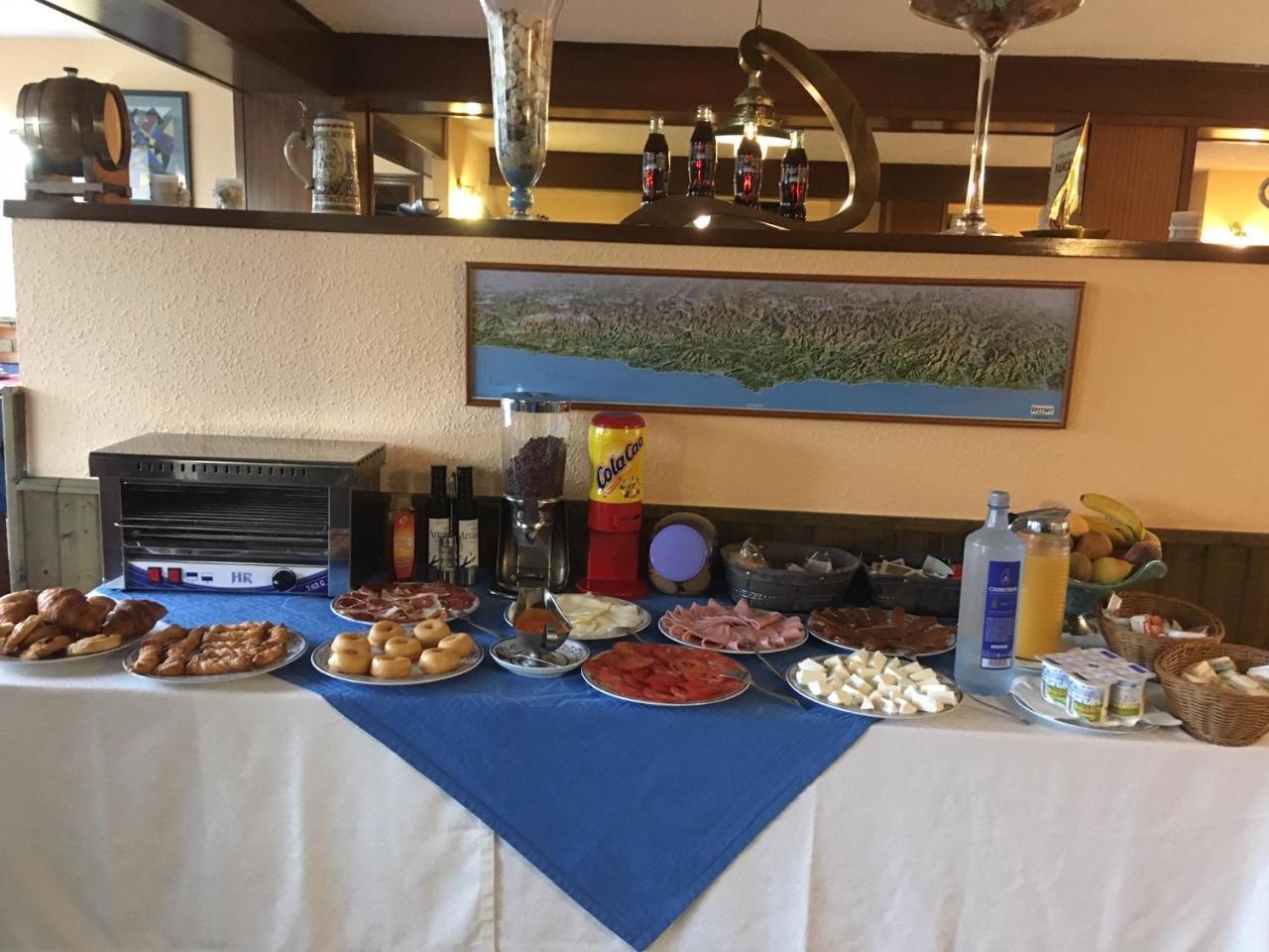 布里萨玛酒店 Bañugues 外观 照片